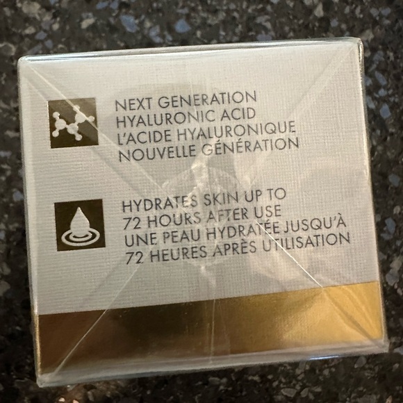 Full Size Eve Lom Moisture Cream, Sealed in box! New! - Picture 2 of 8